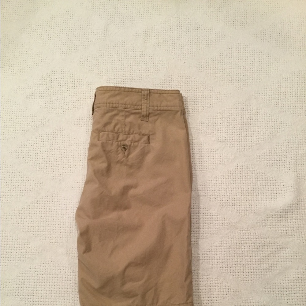 🆕 GAP BERMUDA SHORTS 🏖 - Picture 5 of 7